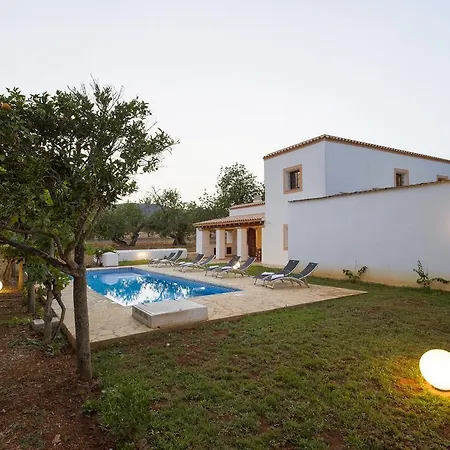 Cama Villa Santa Gertrudis (Ibiza)